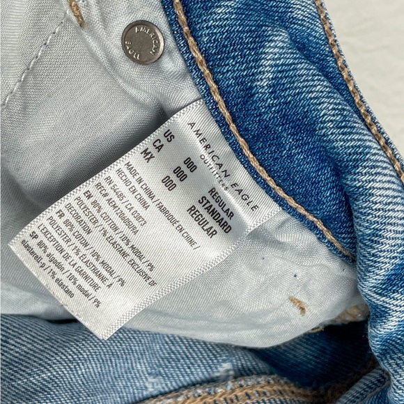 American Eagle DistressedMom Straight Jean size 00 - Picture 3 of 7